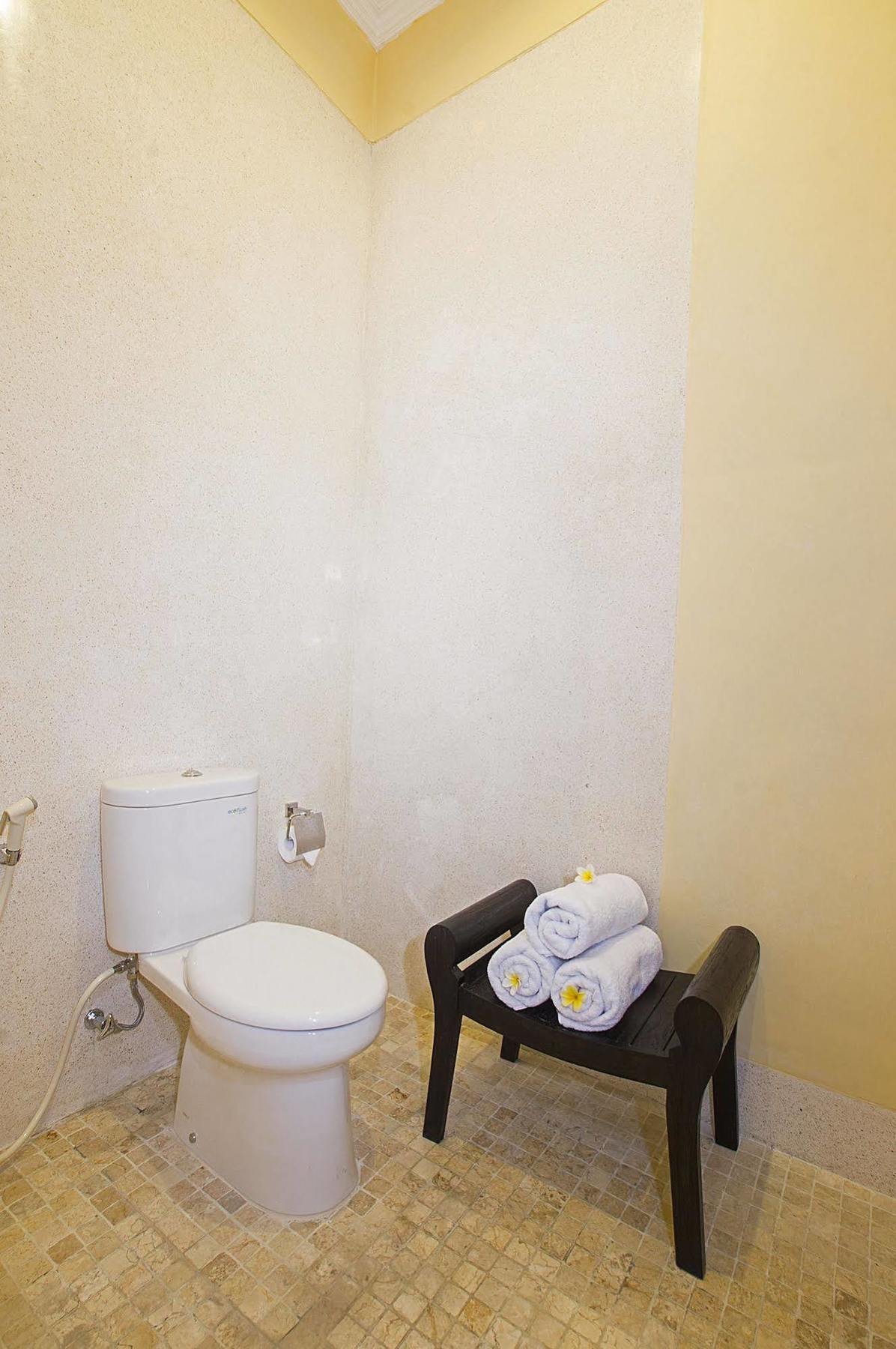Md Guesthouse By Best Deals Asia Hospitality سمينياك المظهر الخارجي الصورة