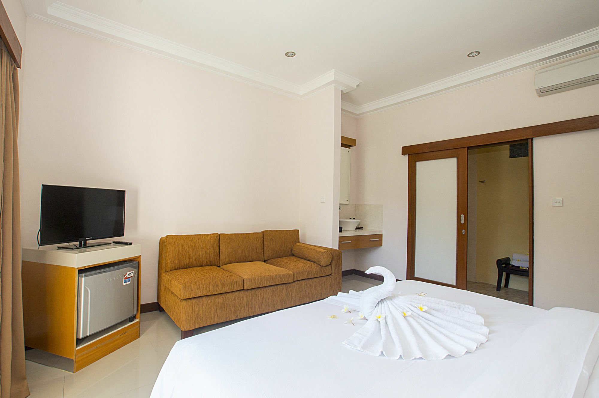 Md Guesthouse By Best Deals Asia Hospitality سمينياك المظهر الخارجي الصورة